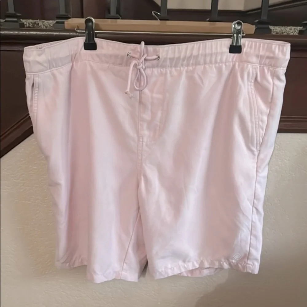 Empyre Men’s Size Large Light Pink Netted Swim Shorts for Your Beach Vacation